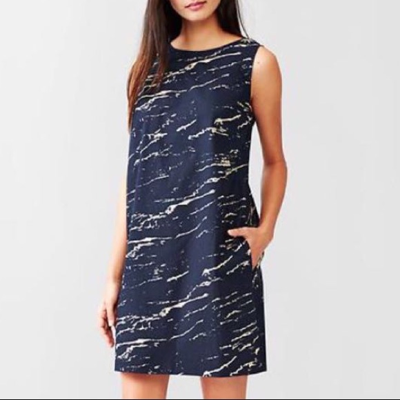 ✨5 FOR $25✨ GAP Navy Blue Twist Back Marble Print Shift Dress - Picture 1 of 12